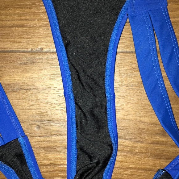 Pepper blackwood bikini - Picture 3 of 7